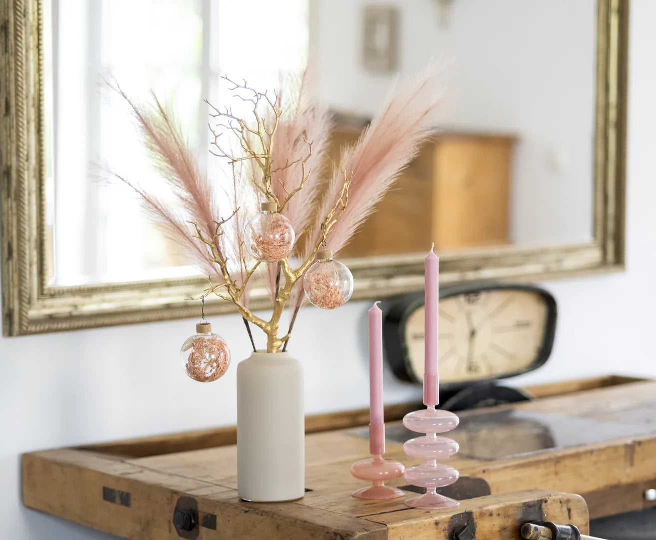 Premium Décor Bundle “Beige M” – 9 pcs Complete Set in Soft Pink and Cream, including Gold Accents
